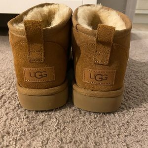 Ugg ultra minis